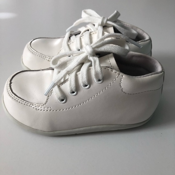 Stride Rite Other - Brand New Stride Rite White Grayson Shoe Size  7XW